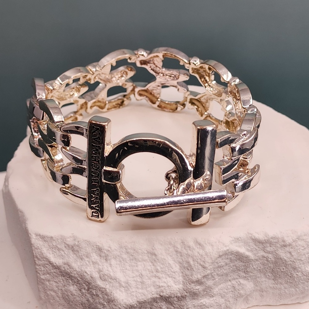 Dana Buchman Silver Tone Chunky Horseshoe Link Bracelet Toggle Clasp Statement